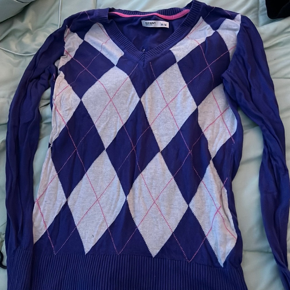 V-neck sweatshirt